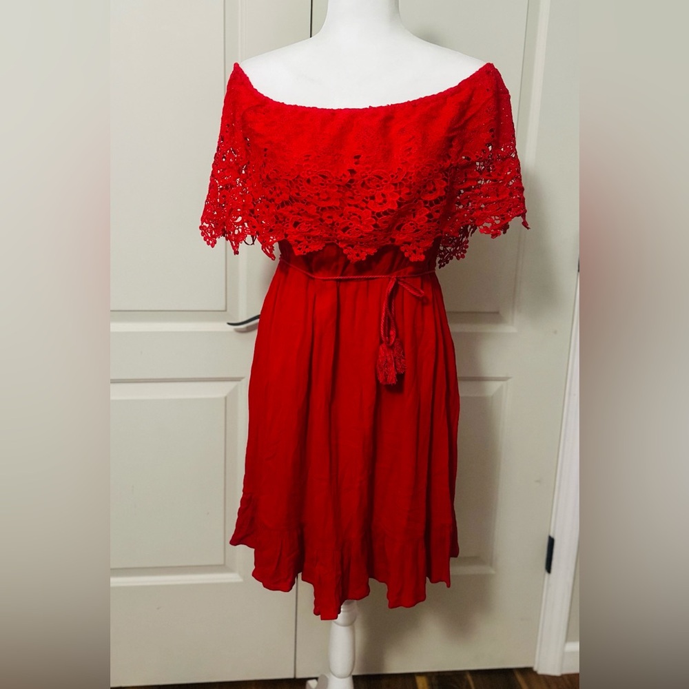 Chic Off-Shoulder Red Lace Dress